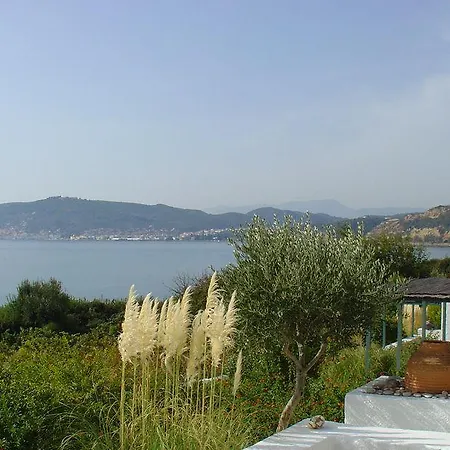 Niriides Hotel
