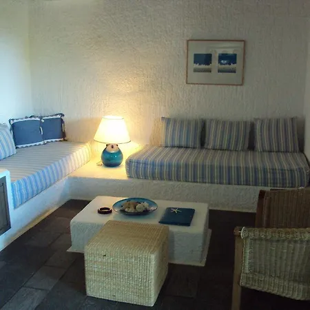 Hotel Niriides 3*