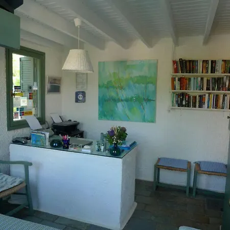 Niriides Hotel