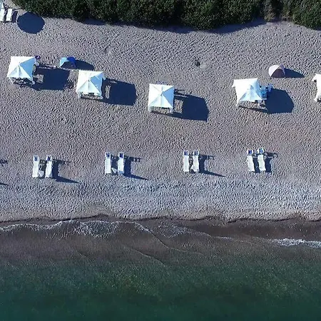 Hotel Niriides